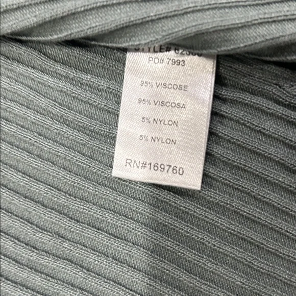 Open Front Ribbed Cardigan in Foam Green - Picture 6 of 7